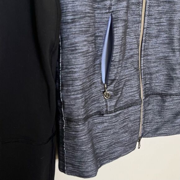 Lululemon Daily Yoga Jacket Slub Denim Polar Haze Black Blue Full Zip Size 4 - Picture 4 of 10